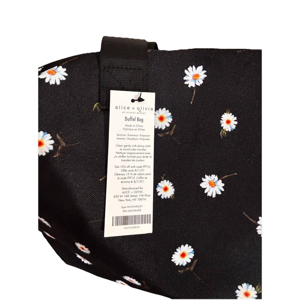 Alice + Olivia Daisy Print Canvas Duffle Bag & Reversible Bucket Hat MSRP $235 - Picture 8 of 14